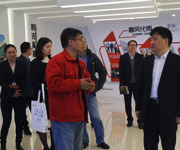 Be pragmatic and innovative to be an enterprise and be grateful to the government for sending care Be pragmatic and innovative to be an enterprise and be grateful to the government for sending care