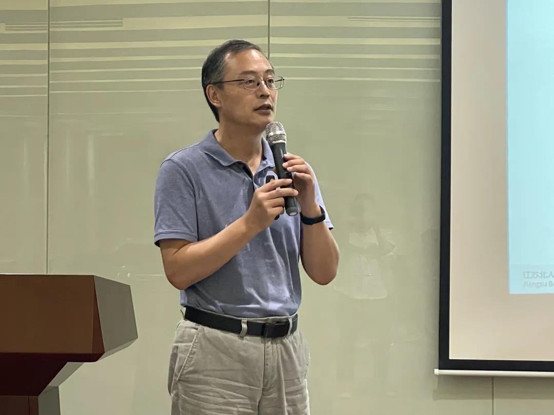 Good teacher leads the way, growth UP UP Good teacher leads the way, growth UP UP